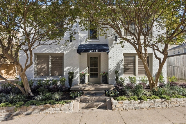 3210 N Haskell Avenue - Photo 1