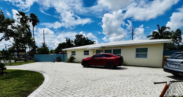 3701 Nw 4th Avenue - Photo 1