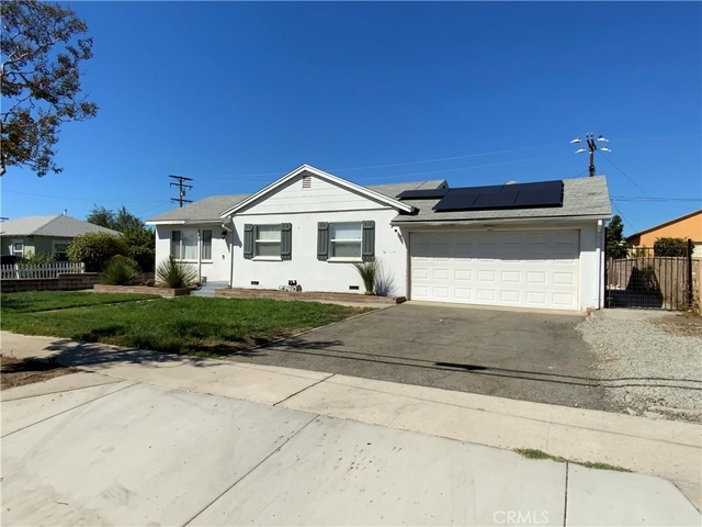 580 N Lilac - Photo 1