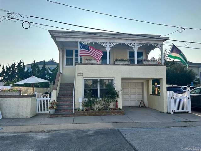 3 Clayton Avenue - Photo 1