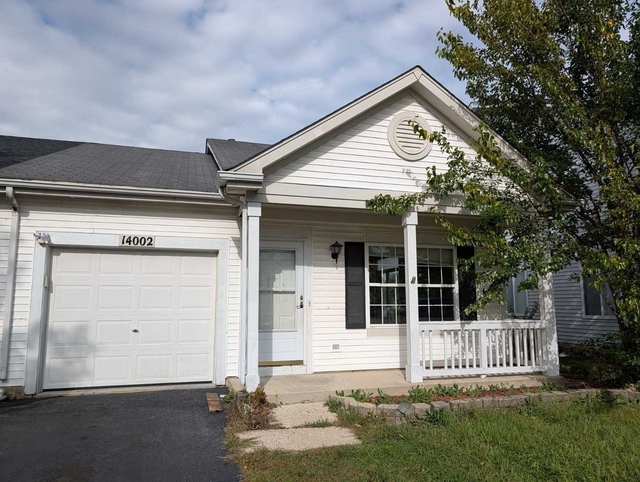 14002 Edgewater Court - Photo 1