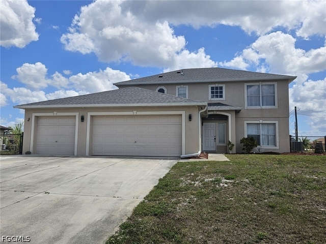 2412 King Avenue N - Photo 1