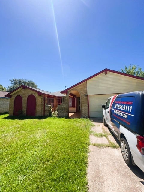 14834 Keelby Drive - Photo 1