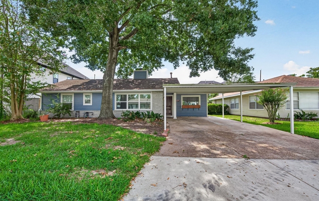 1309 Martin Street - Photo 1
