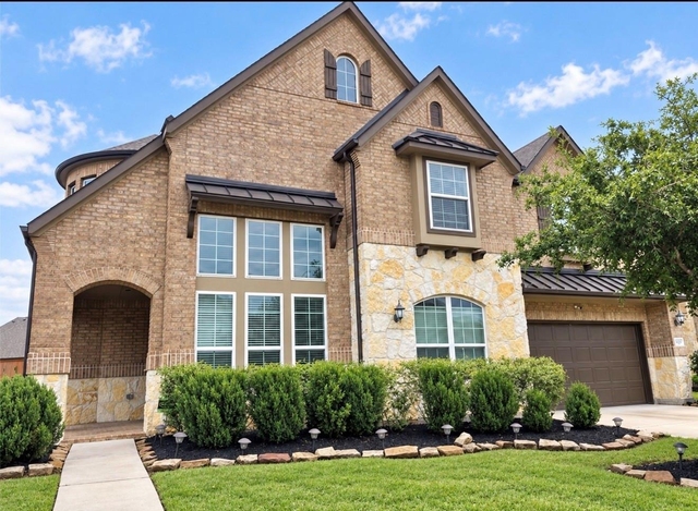 11507 Gowanhill Drive - Photo 1