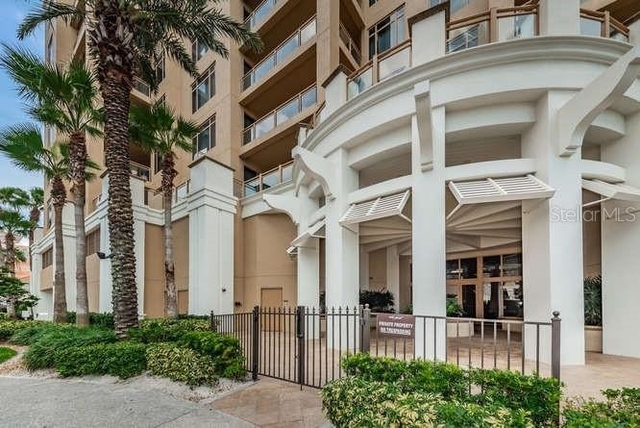 470 Mandalay Avenue - Photo 1