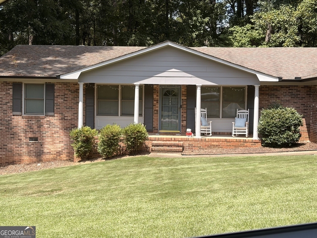 240 Davis Street - Photo 1