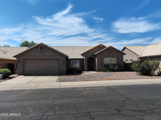 4303 E Cathedral Rock Drive - Photo 1