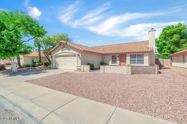 5910 W Commonwealth Avenue - Photo 1