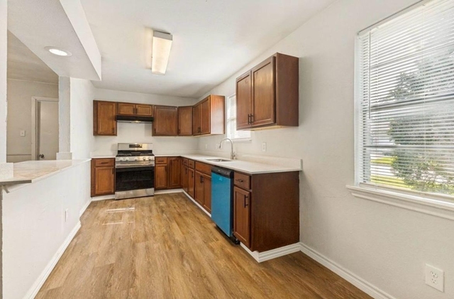 10125 Muskogee Drive - Photo 1