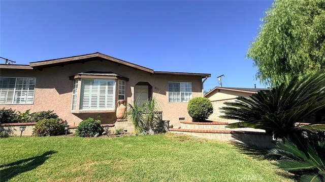 813 Caballo Avenue - Photo 1