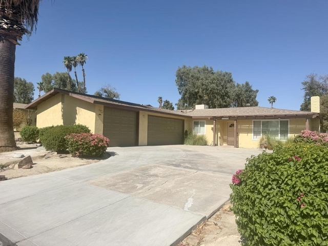 43586 Virginia Avenue - Photo 1