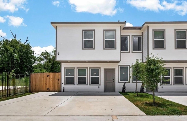 8306 Tidwell Road - Photo 1
