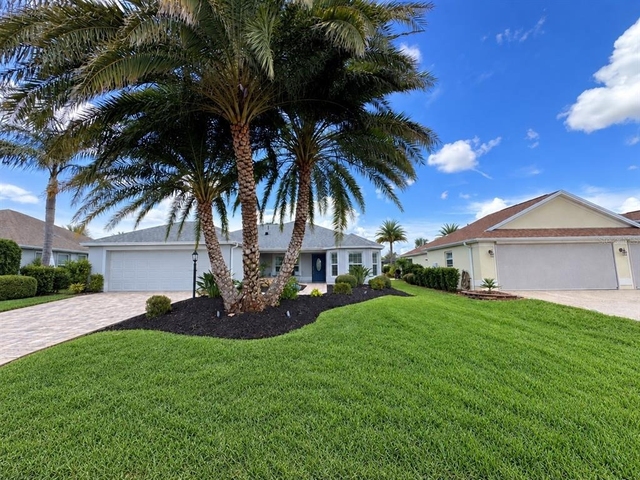 3915 Wine Palm Way - Photo 1
