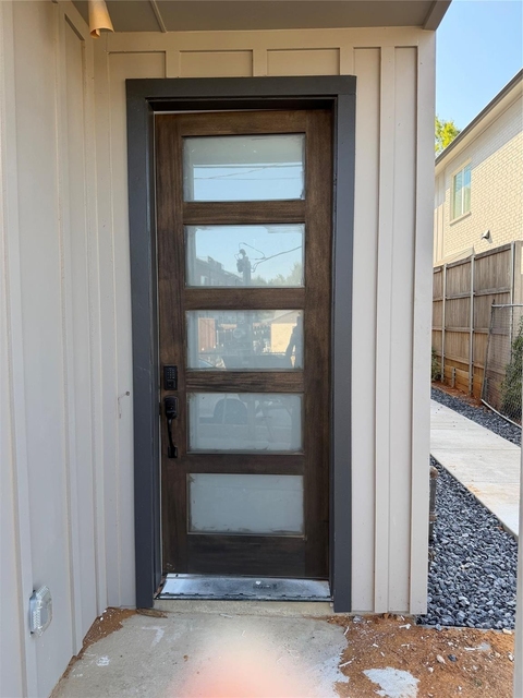 2204 Lovedale Avenue - Photo 1