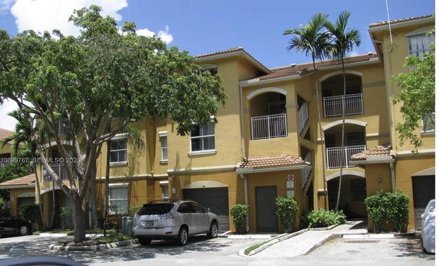 155 Nw 96th Terrace - Photo 1