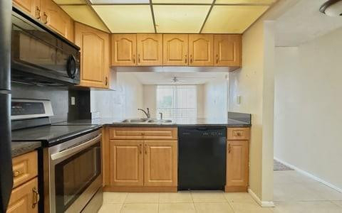 14195 Sw 87th Street Sw - Photo 1
