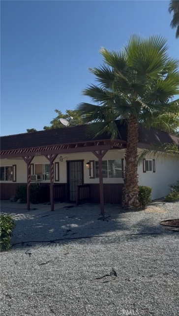 204 N Elk - Photo 1