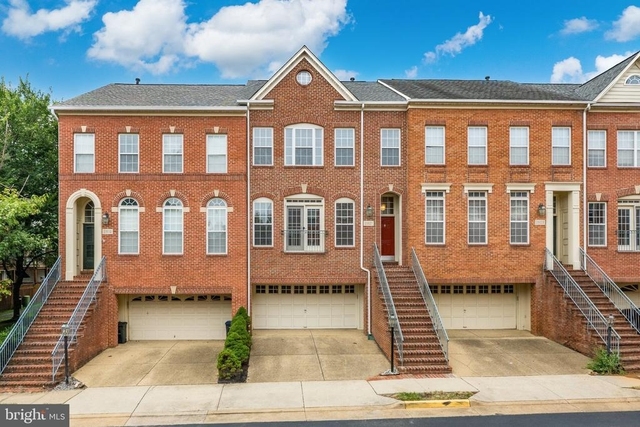 2821 Laura Gae Circle - Photo 1