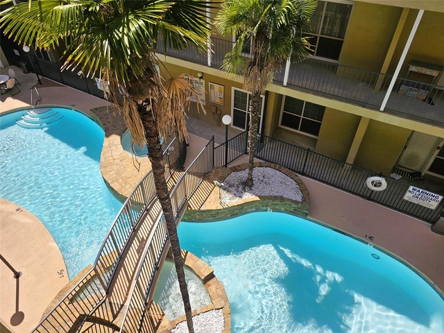 921 Marine Drive - Photo 1