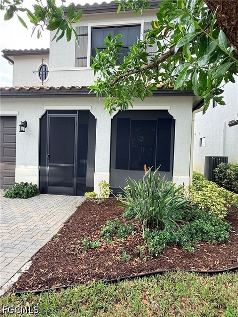 5489 Soria Avenue - Photo 1