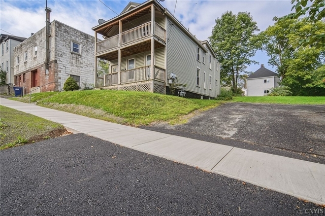 113 Grumbach Avenue - Photo 1