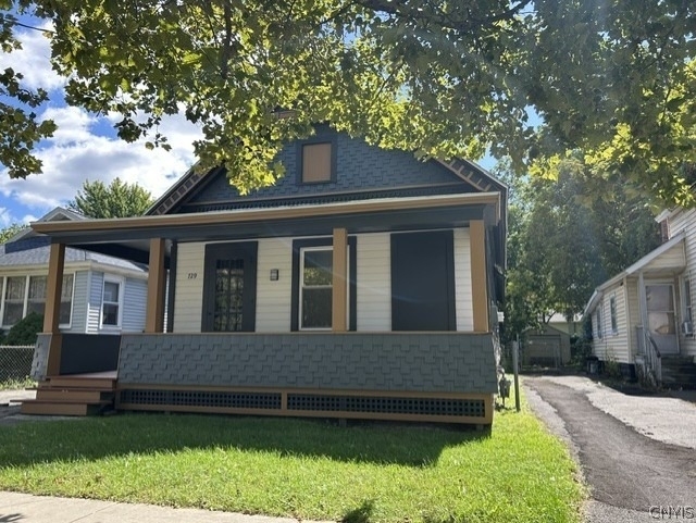 729 Otisco Street - Photo 1