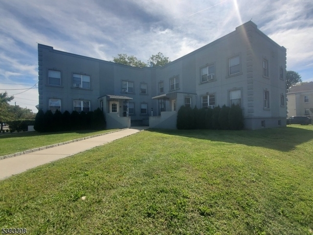 269 Willow Ave - Photo 1