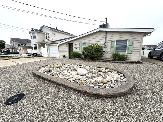 63 Lawrence Drive - Photo 1