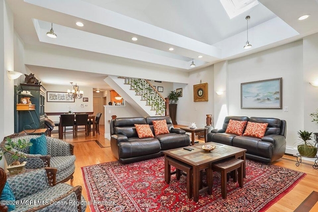 220 Marine Place - Photo 1