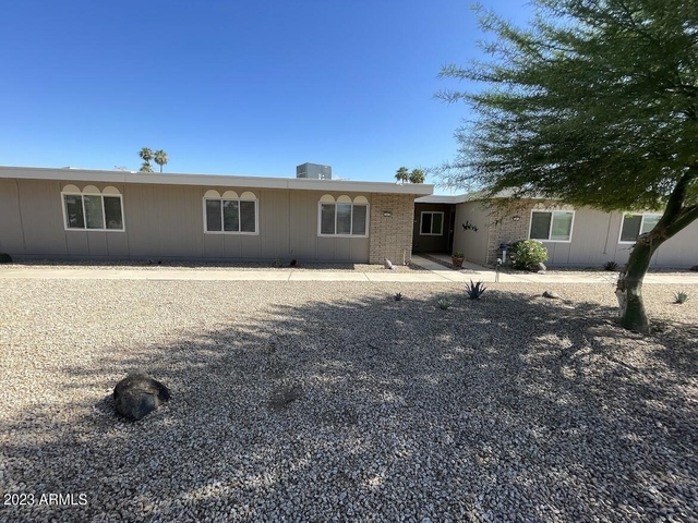 16810 N Boswell Boulevard - Photo 1