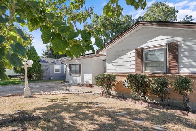 1809 Anderson Street - Photo 1