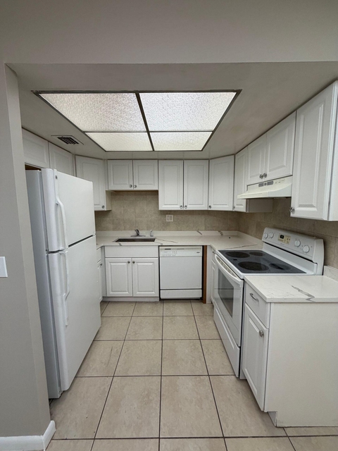 2130 Nw 58th Avenue - Photo 1