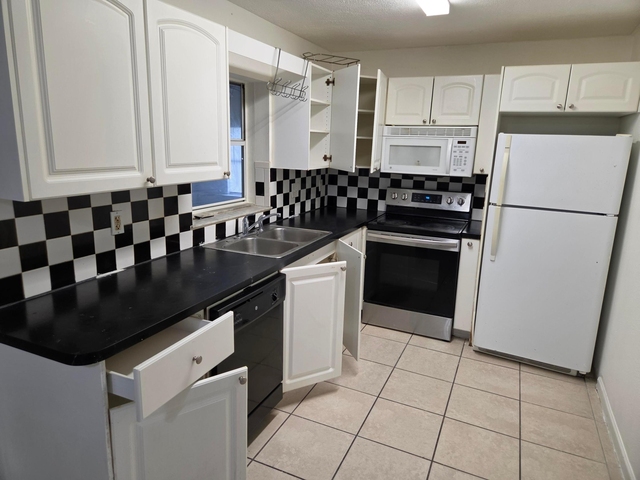7002 Santa Clara Boulevard - Photo 1