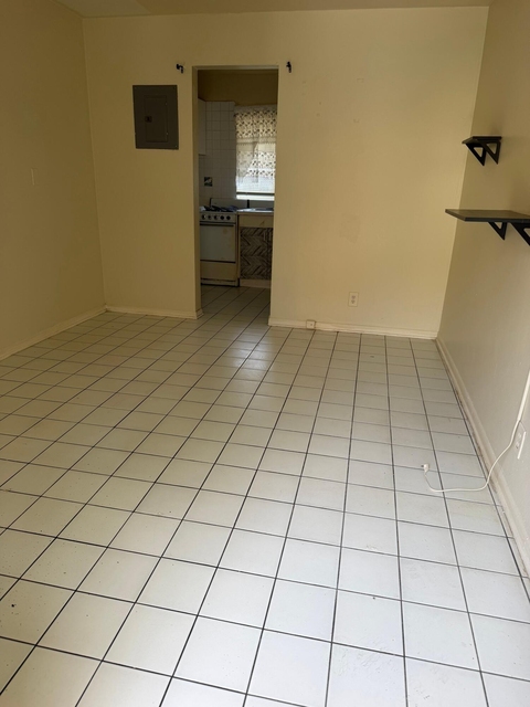 1044 Ne 16th Terrace - Photo 1
