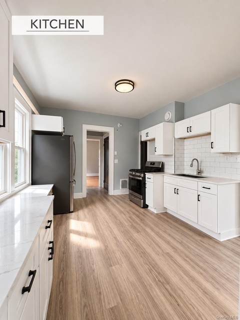 534 Elm Street - Photo 1
