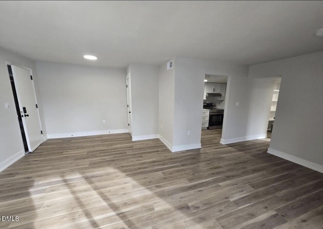 500 Umstead Drive - Photo 1