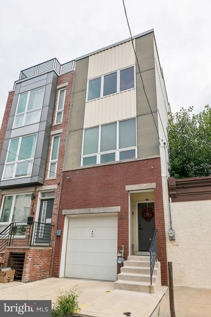 2311 E Gordon Street - Photo 1