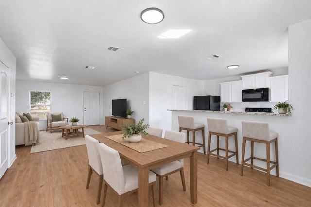 1013 Woodward Court Ct - Photo 1