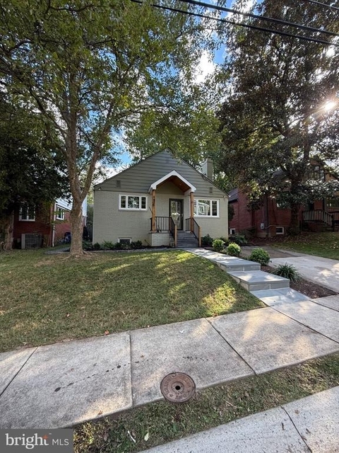 4406 Rosedale Avenue - Photo 1