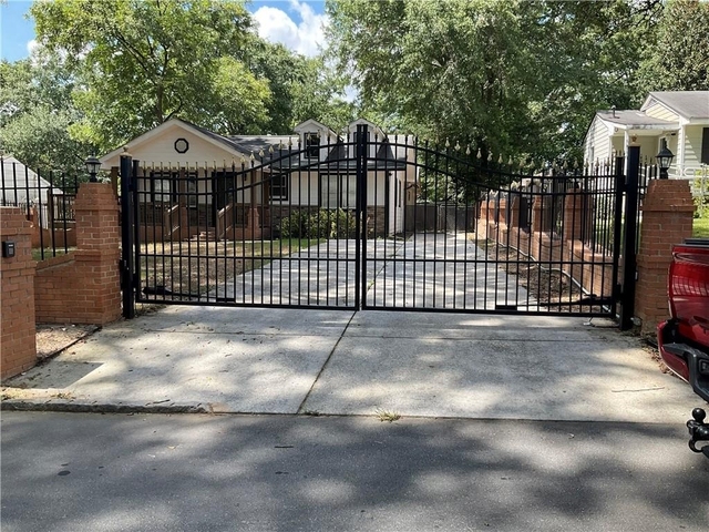 2992 Villa Esta Drive - Photo 1