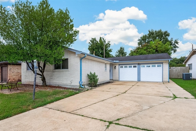 1215 Mosher Lane - Photo 1