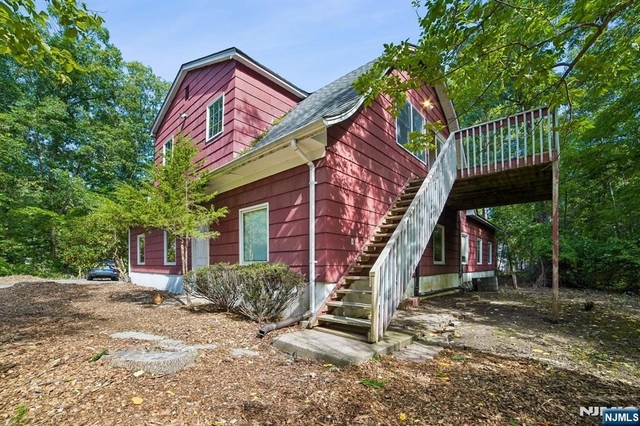 147 Kinnelon - Photo 1