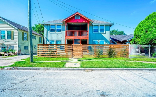 7320 Capitol Street - Photo 1