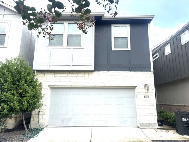 1902 La Magnolia Drive - Photo 1