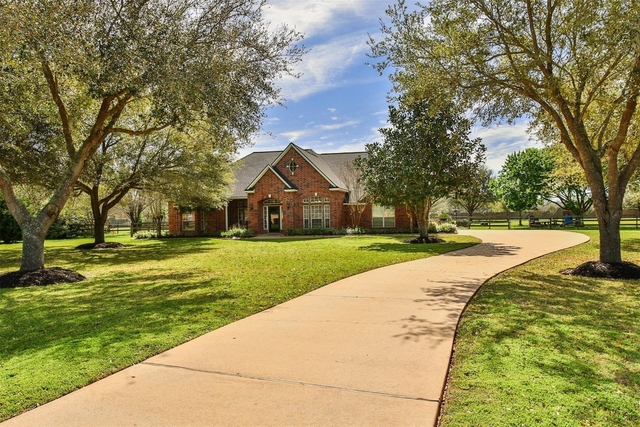 4426 Thaddeus Court - Photo 1