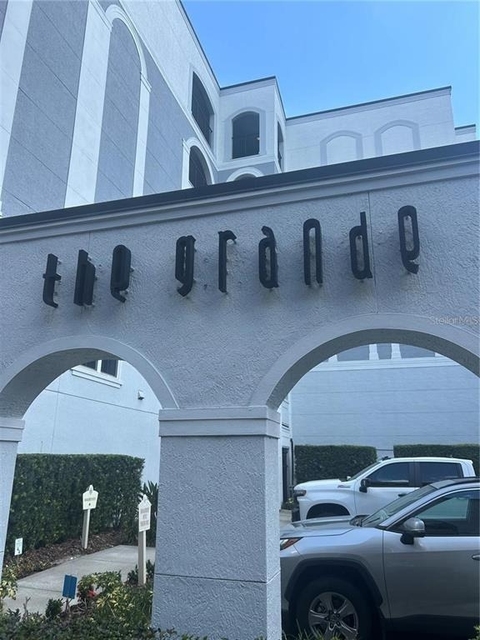 206 E South Street - Photo 1