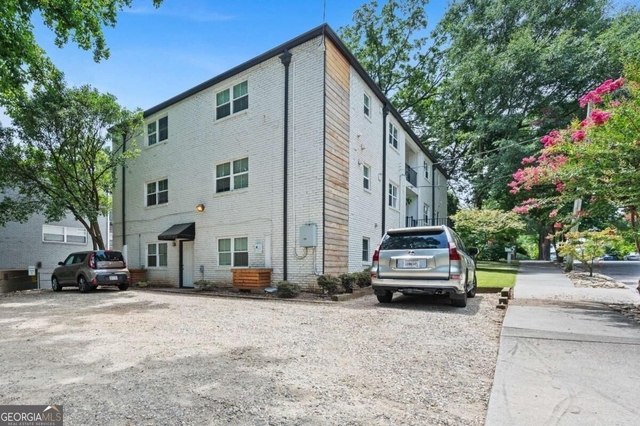 880 Saint Charles Avenue Ne - Photo 1