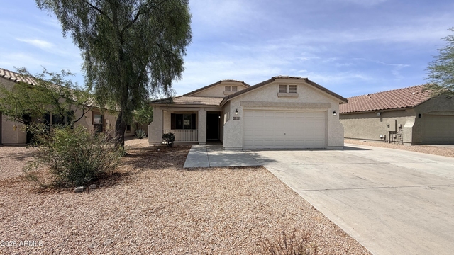 43845 W Arizona Avenue - Photo 1