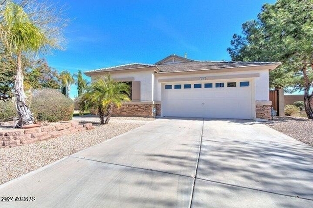 2131 S Peppertree Drive - Photo 1